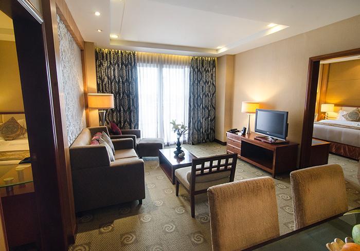 The Avenue Plaza Hotel Naga  Exterior foto