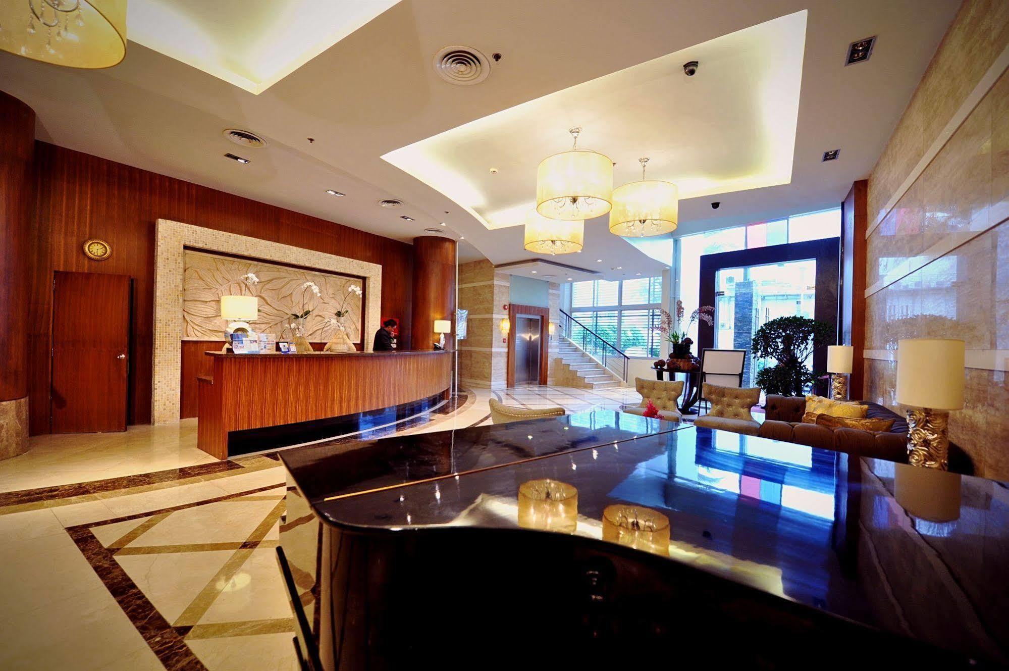 The Avenue Plaza Hotel Naga  Exterior foto
